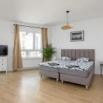 Warsaw-aparts Stegny Lägenhet *