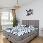 Warsaw-aparts Stegny * Varšava