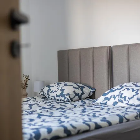 Warsaw-aparts Stegny Apartment