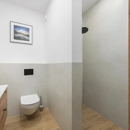 Warsaw-aparts Stegny